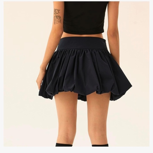 Amazon - Bubble Skirt - Picture 2 of 7